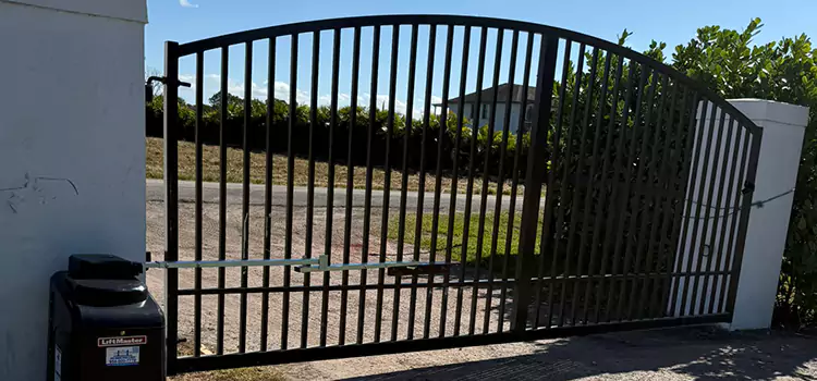 Driveway Fence Repair Saginaw